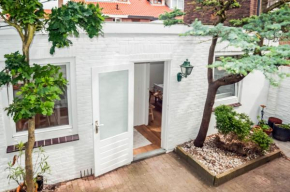 Cozy Bungalow for 2 Zandvoort